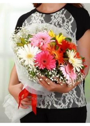 renkli gerbera buketi
